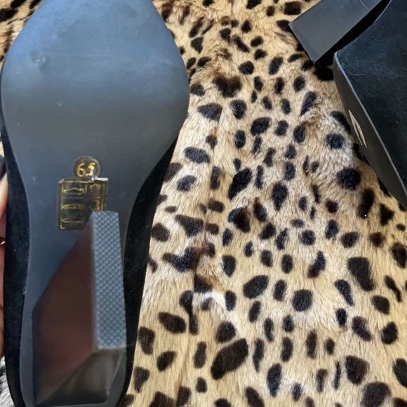 Jeffrey Campbell Geometric suede Heels, Black - Picture 6 of 7